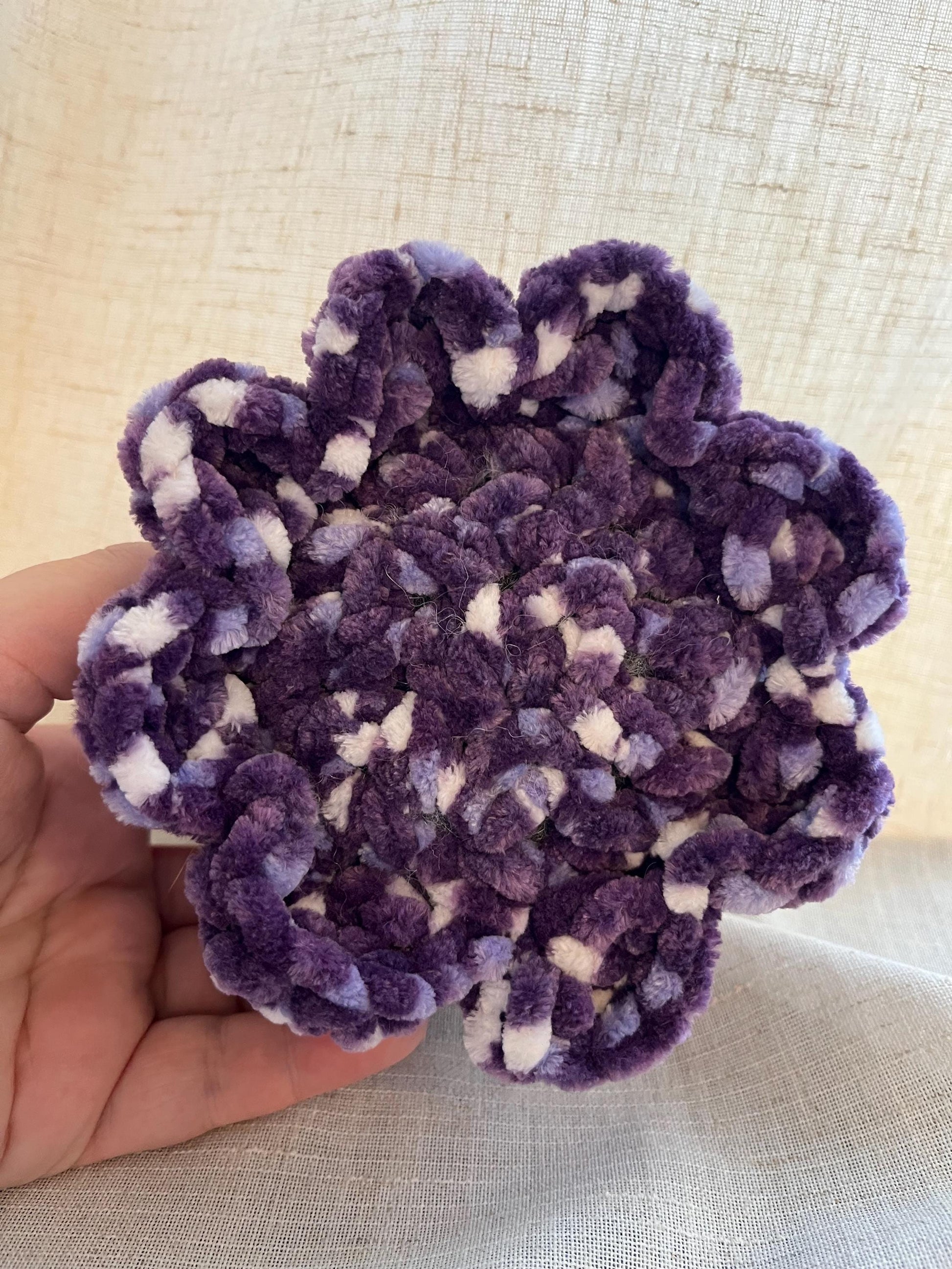 Octopus Plush Toy | Handmade Crocheted Amigurumi | Cute Stuffed Animal | Soft Squishy Sea Creature | 5 Inch Gift for Kids Unique Home Decor